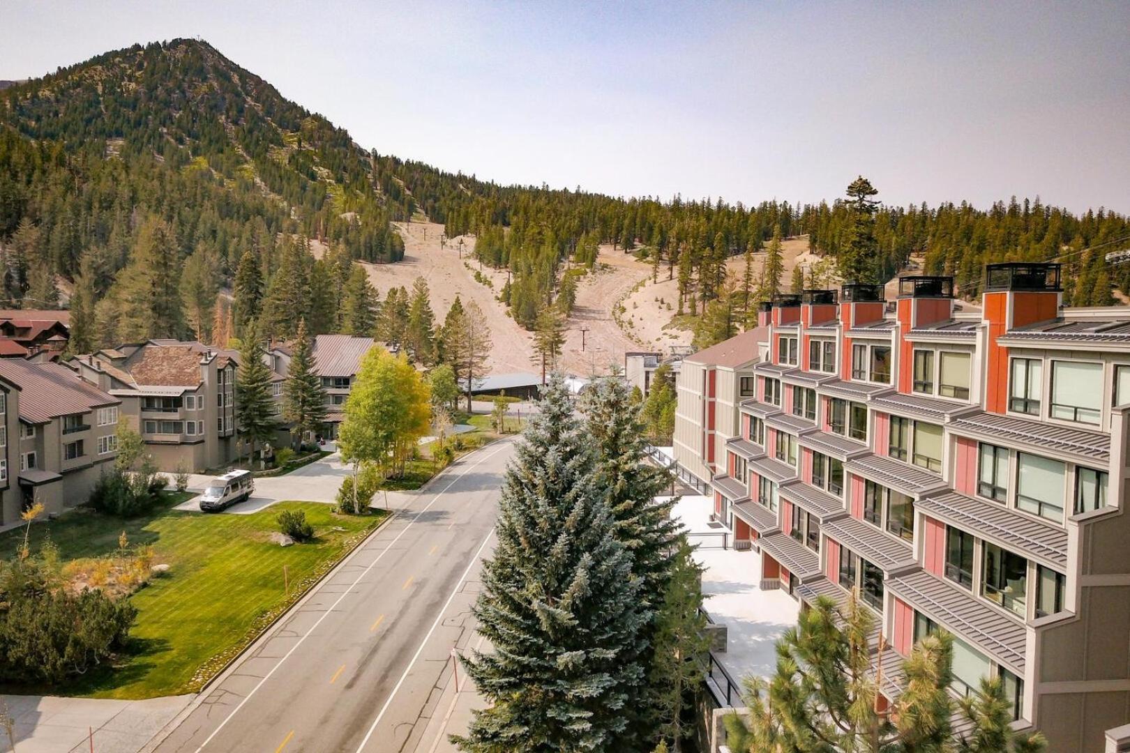 Beautiful 2 Bedroom With Amazing View! Mammoth Lakes